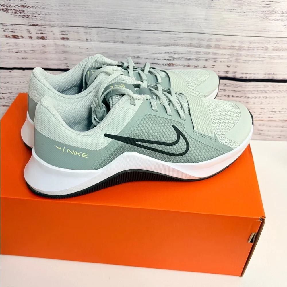 New Nike Women's MC Trainer 2 Mint Green Training Sneakers Running shoes - Picture 4 of 12